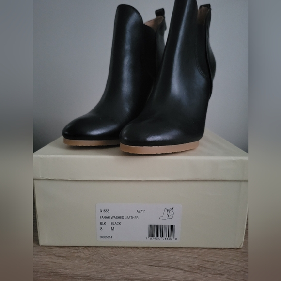 NIB Coach Farah Washed Leather Boots - Picture 4 of 8